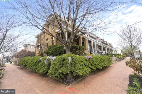 Exterior - 1100 E Street St NE, Washington, DC 20002 photo 3 of 8