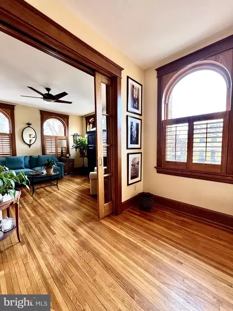 Living - 1100 E Street St NE, Washington, DC 20002 photo 8 of 10
