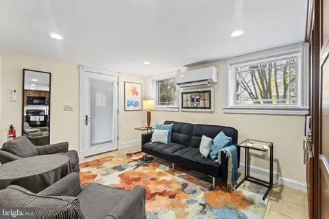 Living - 1100 E Street St NE, Washington, DC 20002 photo 9 of 10