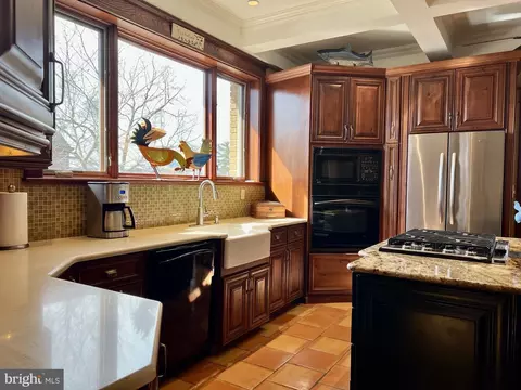 Kitchen - 1100 E Street St NE, Washington, DC 20002 photo 7 of 12