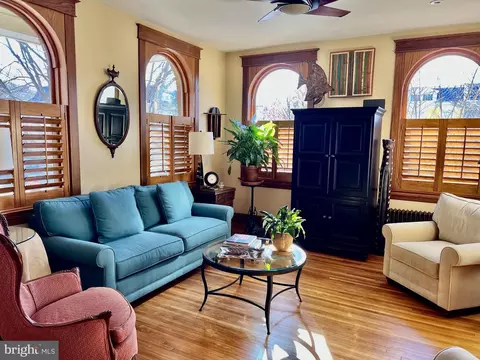 Living - 1100 E Street St NE, Washington, DC 20002 photo 5 of 10