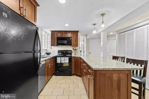 Kitchen - 1100 E Street St NE, Washington, DC 20002 photo 11 of 12
