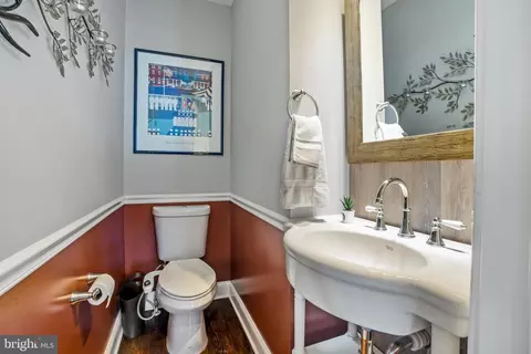 Bath - 1536 E Capitol St NE, Washington, DC 20003 photo 1 of 4