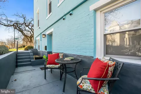 Exterior - 1536 E Capitol St NE, Washington, DC 20003 photo 5 of 6