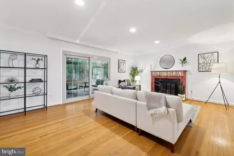 Living - 4430 Hadfield Ln NW, Washington, DC 20007 photo 2 of 10
