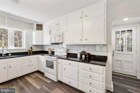 Kitchen - 4430 Hadfield Ln NW, Washington, DC 20007 photo 4 of 4
