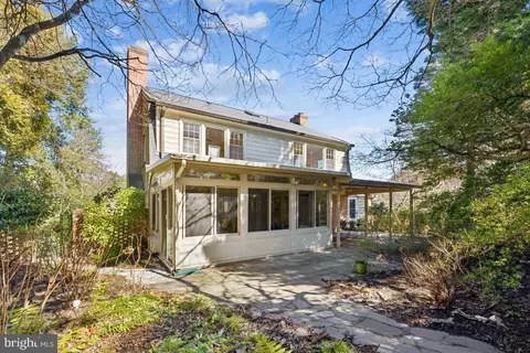 Exterior - 4430 Hadfield Ln NW, Washington, DC 20007 photo 10 of 12