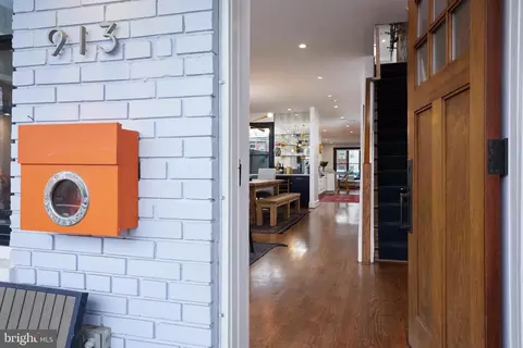 Other - 913 7th St NE, Washington, DC 20002 photo 1 of 20