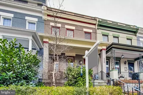 826 Otis Pl NW, Washington, DC 20010