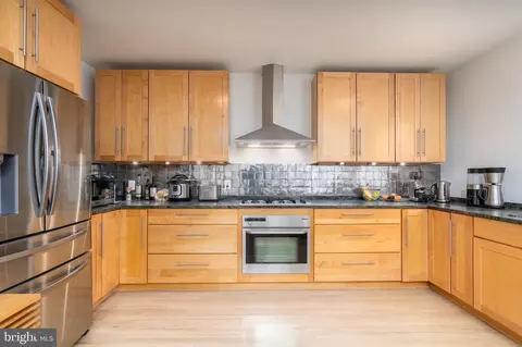 Kitchen - 2139 Tunlaw Rd NW, Washington, DC 20007 photo 2 of 7