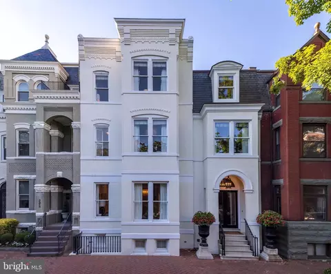 3313 O St NW, Washington, DC 20007