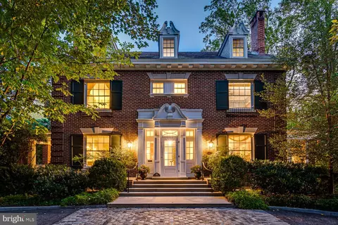 3512 Rittenhouse St NW, Washington, DC 20015