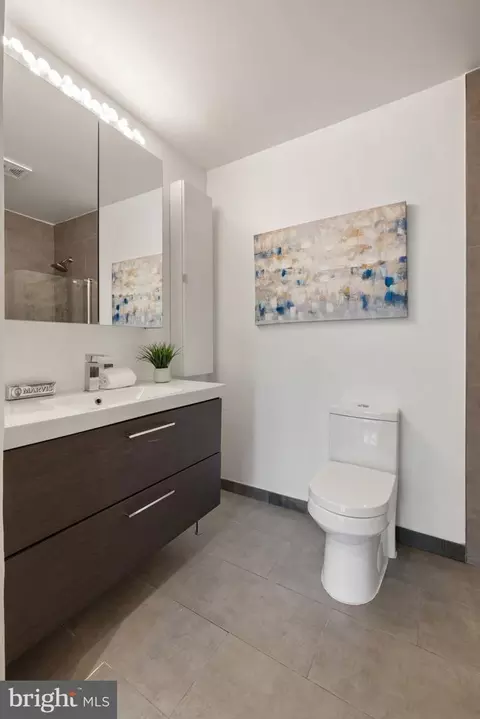 Bath - 1159 5th St NE, Washington, DC 20002 photo 2 of 5