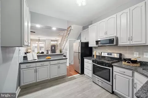Kitchen - 735 Gresham Pl NW, Washington, DC 20001 photo 1 of 3