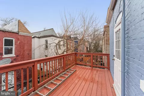 Exterior - 735 Gresham Pl NW, Washington, DC 20001 photo 4 of 4