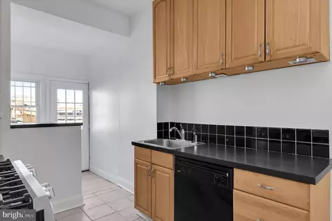 Kitchen - 1422 C St NE, Washington, DC 20002 photo 3 of 5