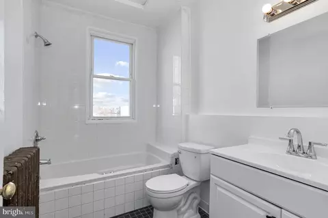 Bath - 1422 C St NE, Washington, DC 20002 photo 2 of 5