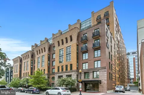 910 M St NW #112, Washington, DC 20001