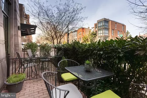 Exterior - 910 M St NW #112, Washington, DC 20001 photo 4 of 10