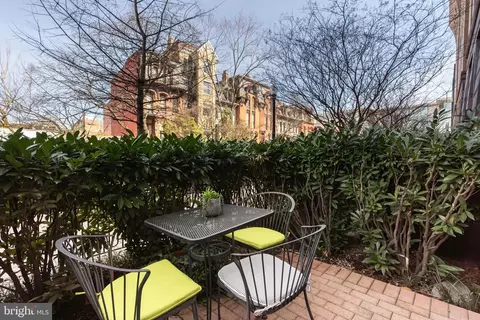 Exterior - 910 M St NW #112, Washington, DC 20001 photo 2 of 10