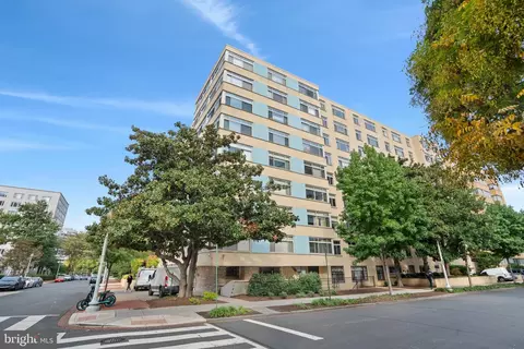 2401 H St NW #506, Washington, DC 20037