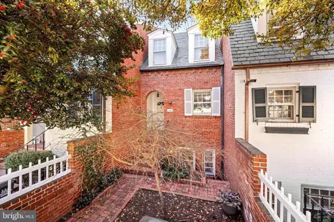 1310 35th St NW, Washington, DC 20007