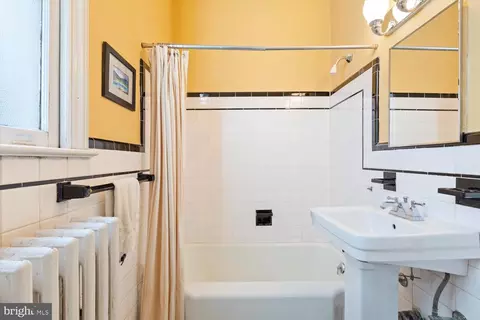 Bath - 315 9th St SE, Washington, DC 20003 photo 1 of 6