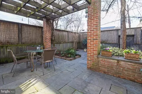 Exterior - 315 9th St SE, Washington, DC 20003 photo 6 of 8