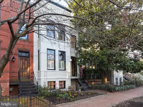 315 9th St SE, Washington, DC 20003