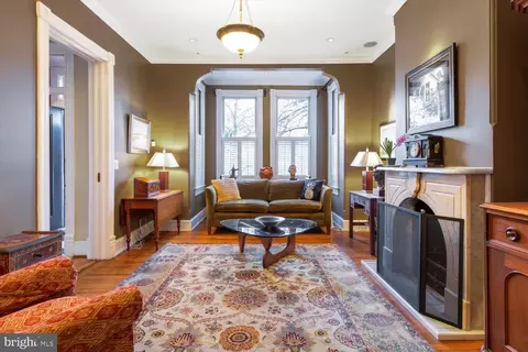 Living - 315 9th St SE, Washington, DC 20003 photo 1 of 4