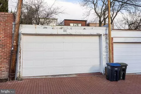 Exterior - 315 9th St SE, Washington, DC 20003 photo 8 of 8
