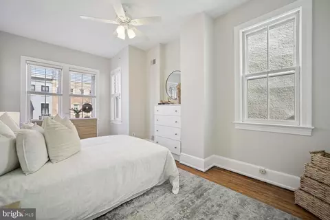 1115 C St SE, Washington, DC 20003 photo 11
