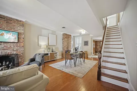 1115 C St SE, Washington, DC 20003 photo 6