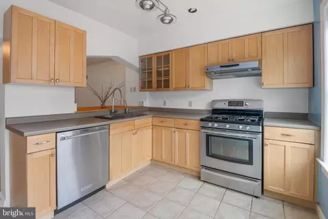 Kitchen - 522 23rd Pl NE, Washington, DC 20002 photo 1 of 3