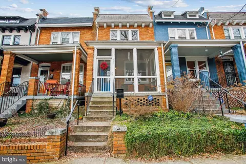 Exterior - 522 23rd Pl NE, Washington, DC 20002 photo 3 of 11