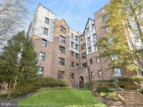 3016 Tilden St NW #304, Washington, DC 20008