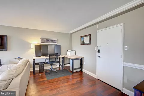 4100 W Street St NW #213, Washington, DC 20007 photo 7