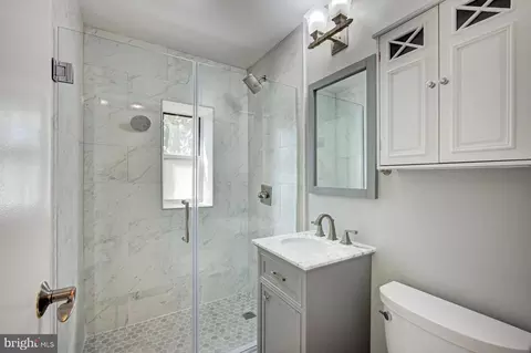 4100 W Street St NW #213, Washington, DC 20007 photo 18