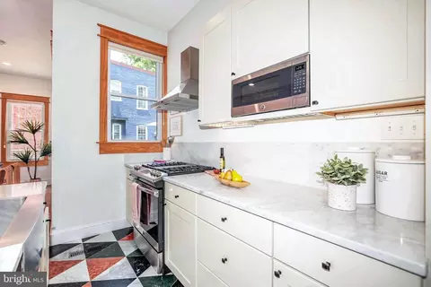902 8th St NE, Washington, DC 20002 photo 14