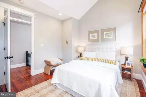 902 8th St NE, Washington, DC 20002 photo 18