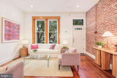 902 8th St NE, Washington, DC 20002 photo 5
