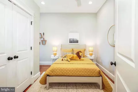 902 8th St NE, Washington, DC 20002 photo 23