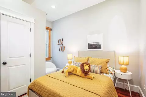 902 8th St NE, Washington, DC 20002 photo 22