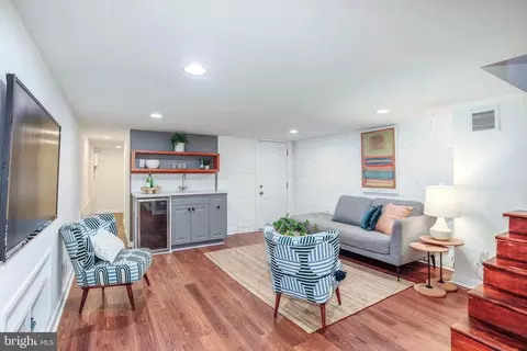 902 8th St NE, Washington, DC 20002 photo 32
