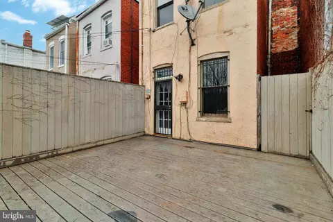 Exterior - 1104 7th St NE, Washington, DC 20002 photo 6 of 7