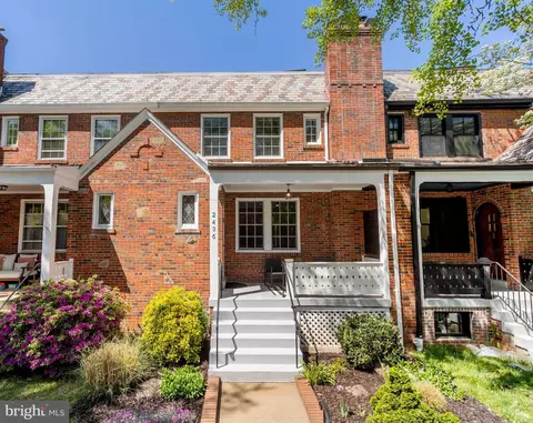 2436 39th Pl NW, Washington, DC 20007