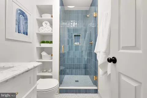 Bath - 252 13th St NE, Washington, DC 20002 photo 4 of 4