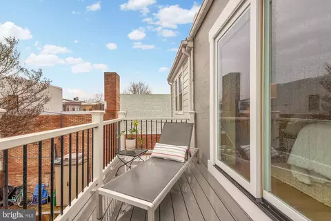 Exterior - 252 13th St NE, Washington, DC 20002 photo 2 of 4