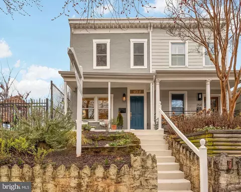 252 13th St NE, Washington, DC 20002