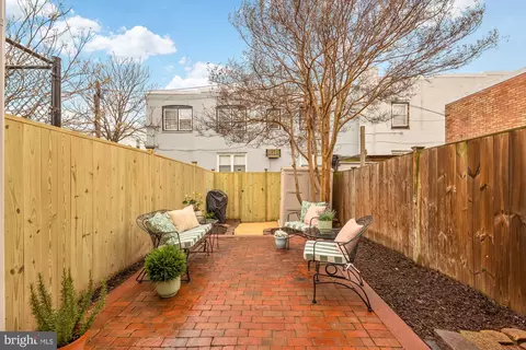 Exterior - 252 13th St NE, Washington, DC 20002 photo 3 of 4